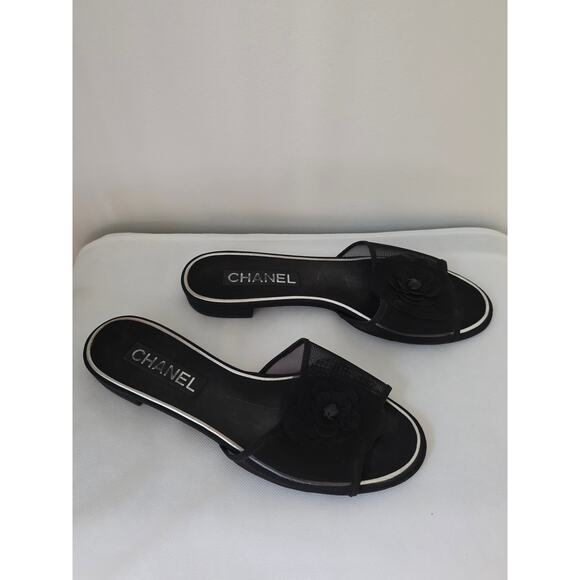 CHANEL Black Mesh Camellia Flower Open Toe Flat Sandals 39.5 sz - Picture 8 of 15